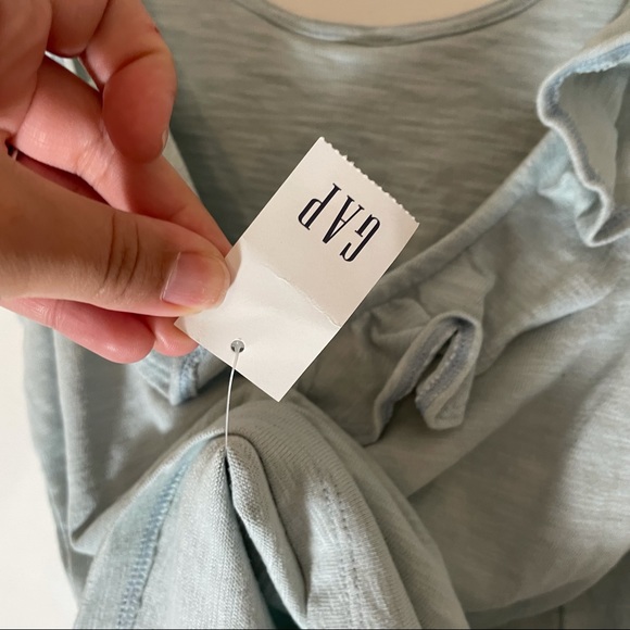 NWT GAP ruffle shoulder tank top size extra small women’s - Picture 5 of 7